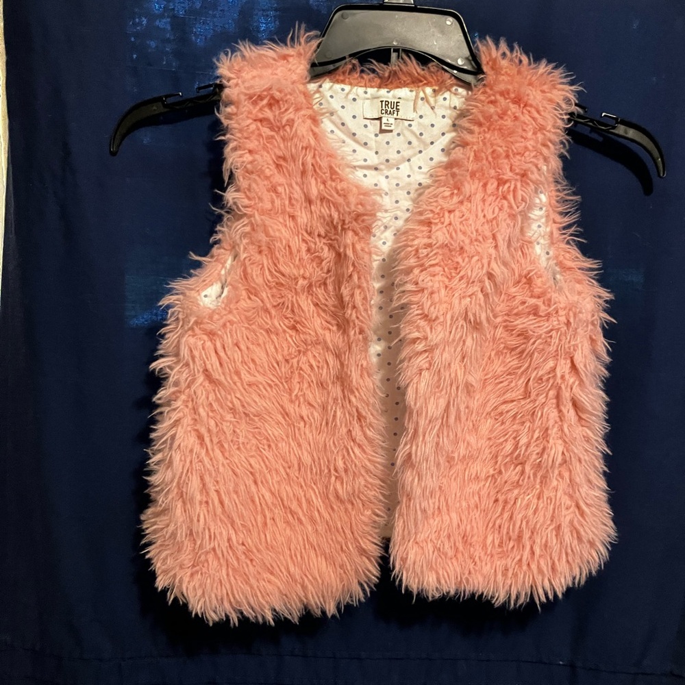 True Craft Blush Faux Fur girls Vest pink large